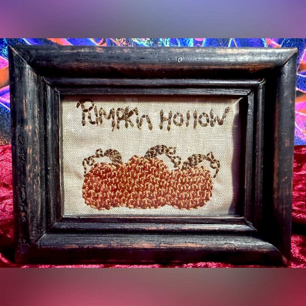 Vintage Halloween Framed Cross Stitch Embroidery Pumpkin Hollow🎃🍂🍁 - Picture 4 of 10